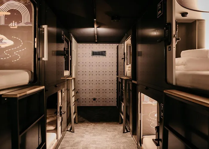 Capsule Hotel - Lucerne Old Town